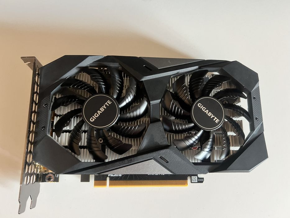 Rtx 3050 6gb perfecta