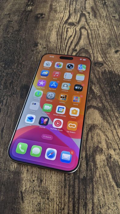 Vand iPhone 16 Pro Max 256 gb - auriu