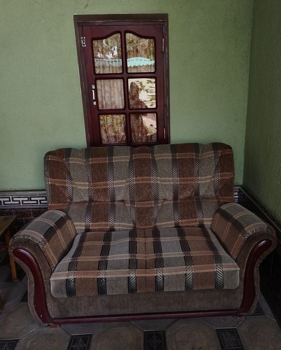 Диванчик для дачи, длина 150 см.
