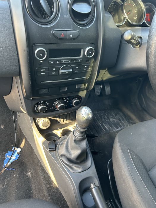 Bară față, capotă motor, trager , aripi Dacia Duster 2016