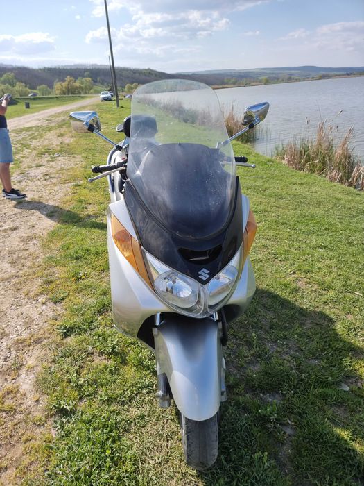 Suzuki burgman 400