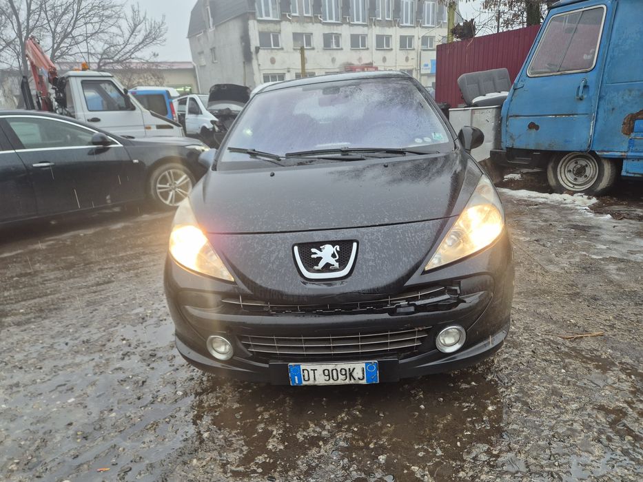Vand motor 1.6 tdci pentru peugeot  ,207 ,  stare foarte buna.!