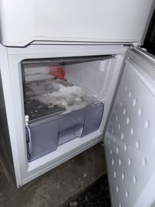 Рабочий холодильник