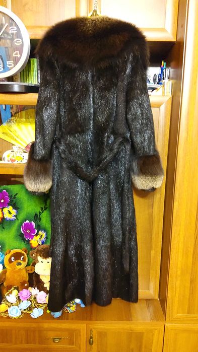 Продается шуба нутрия