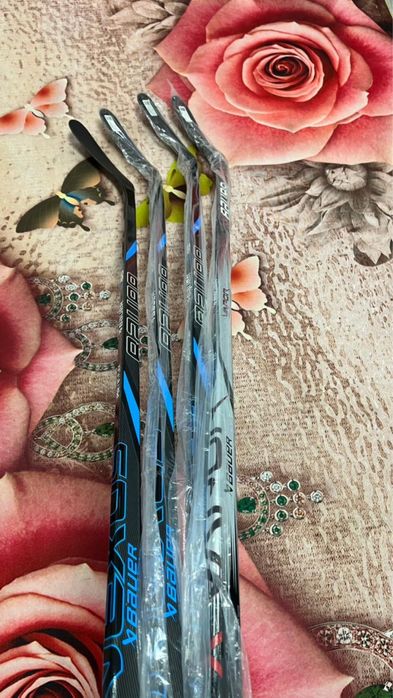 Клюшки хоккейные топовые Bauer