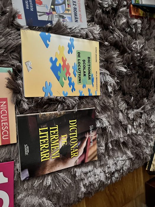 Set carti scolare ce se vand si separat