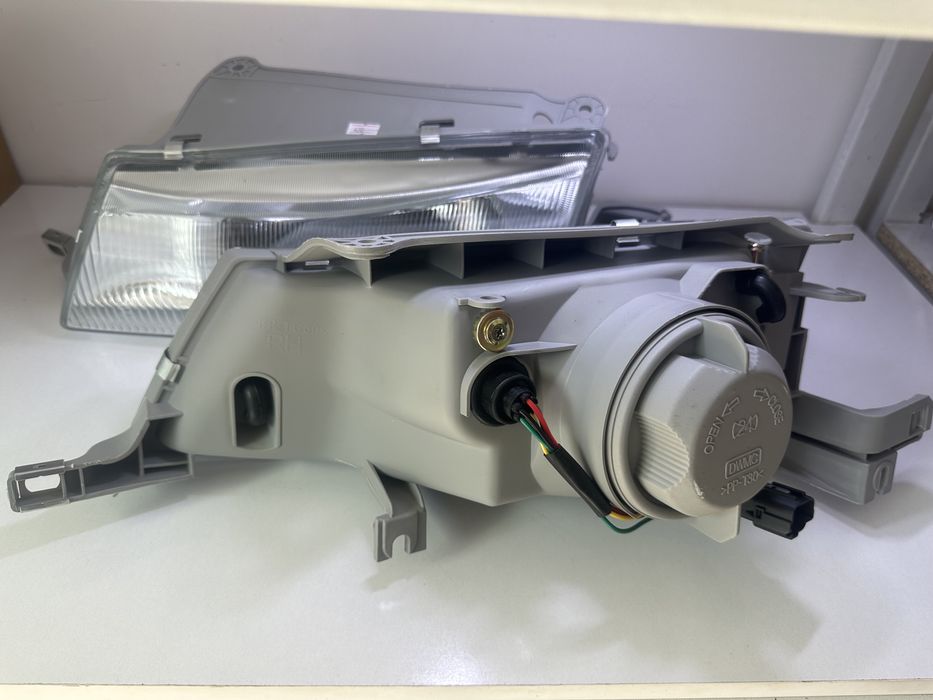 Фара Нексия 1