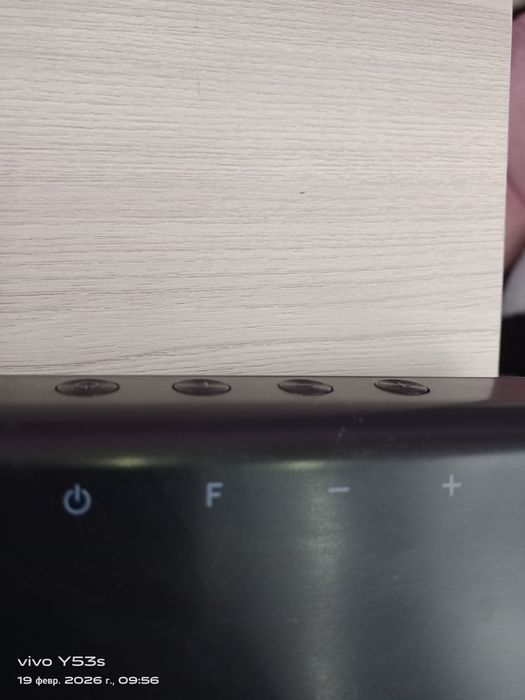 Саундбар в отличном состоянии