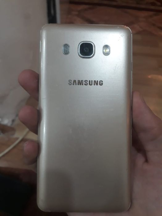 Продам телефон самсунг