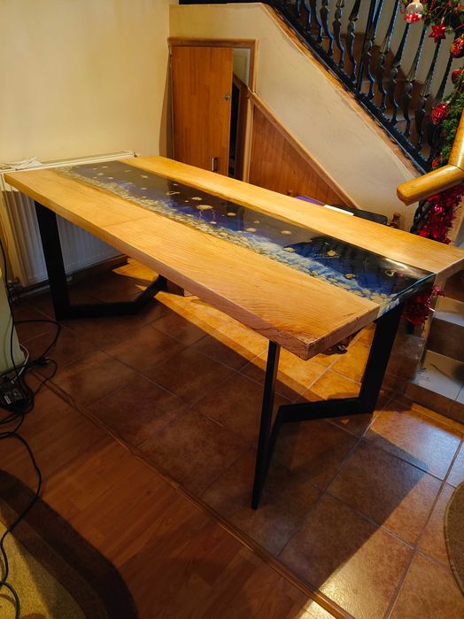 Masa Living Lemn masiv (Frasin) + Rasina epoxidica - model unic