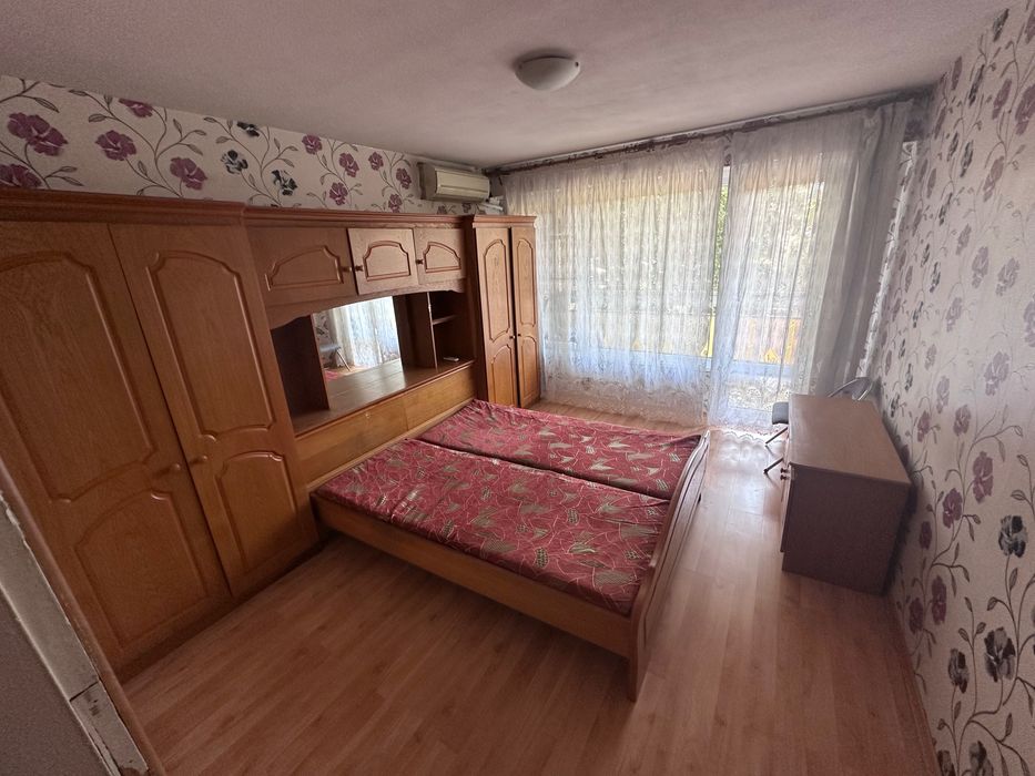 Отдава 3 стаен и кухня под наем Русе