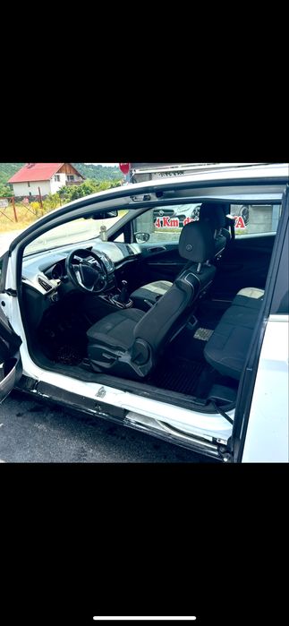 Vand Ford B-Bax 2014  2600 €
