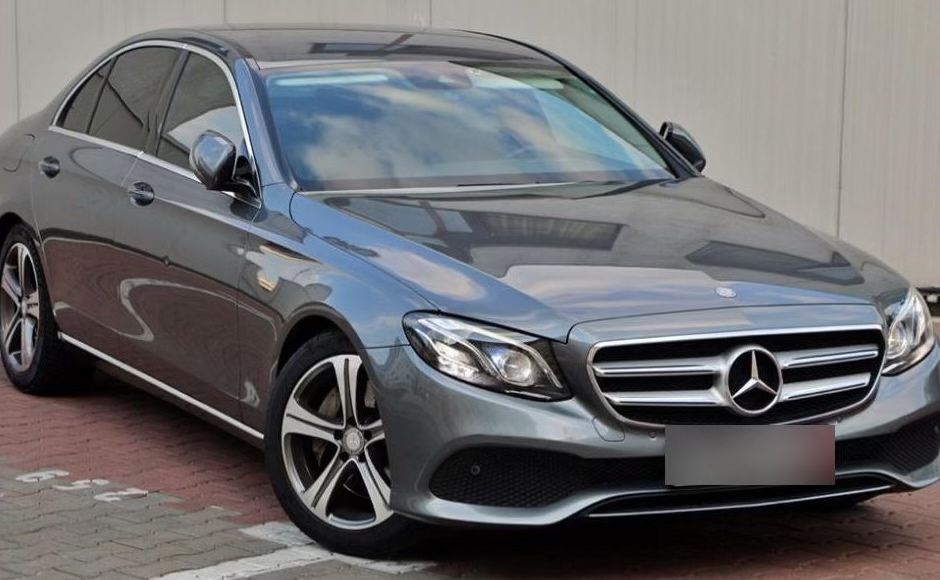 Mercedes E class / E220 / W213 / Multibeam Led / Ambiental / D Cockpit