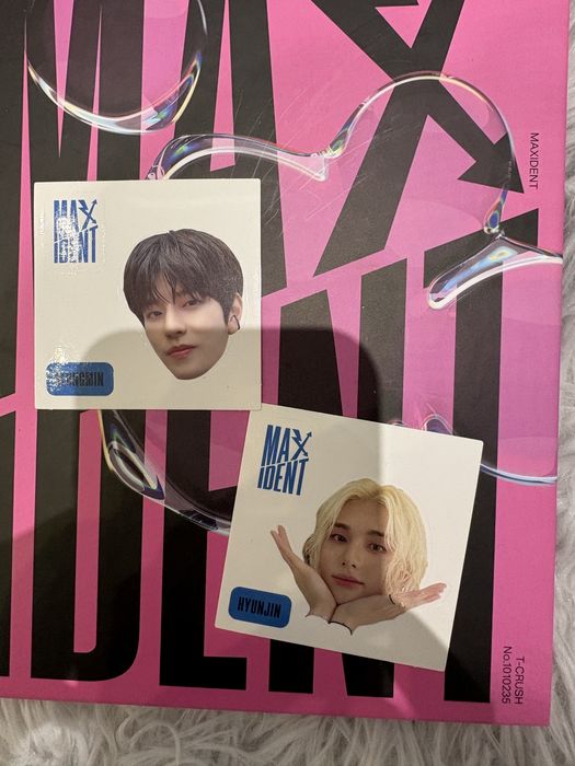 Продам официальный альбом MAXIDENT STRAY KIDS