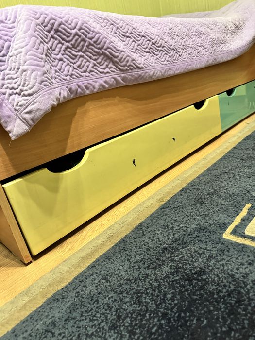 Продаю гарнитур в детскую комнату