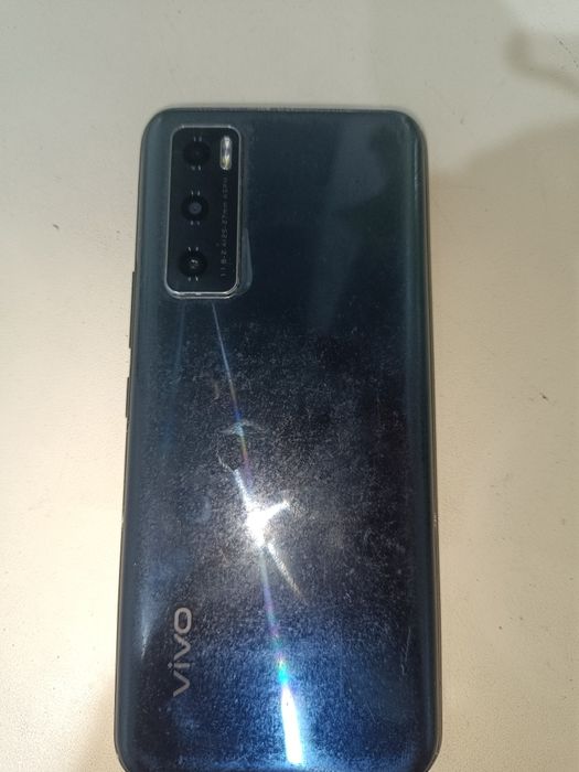 Телефон Vivo2023