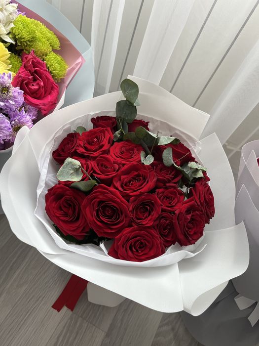 Продам 21роз красный