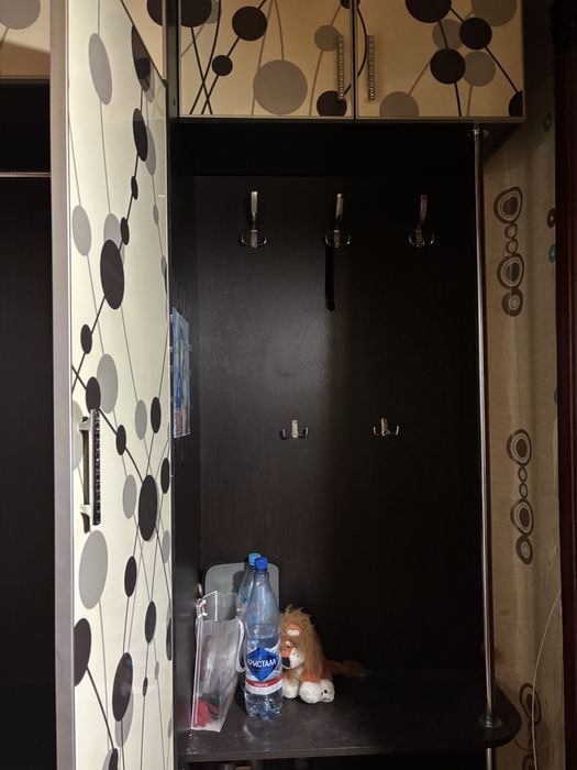 Продается шкаф в прихожую!