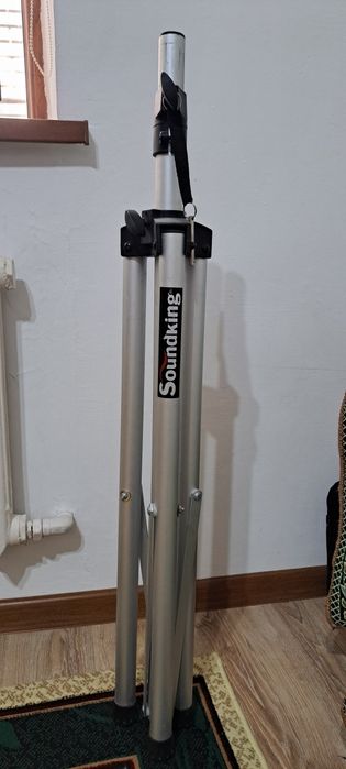 Soundking DB009W