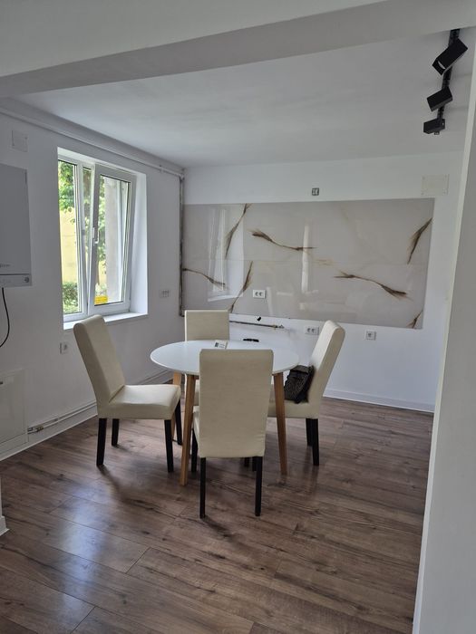Apartament 3 camere proaspăt renovat
