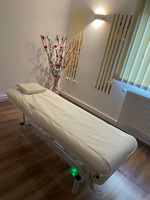 Cristal Massaje Therapy