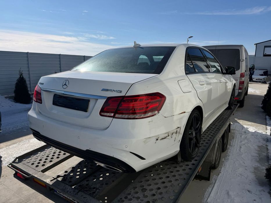 Dezmembrez Mercedes Benz E220, an 2016, pachet AMG, 2.2 D