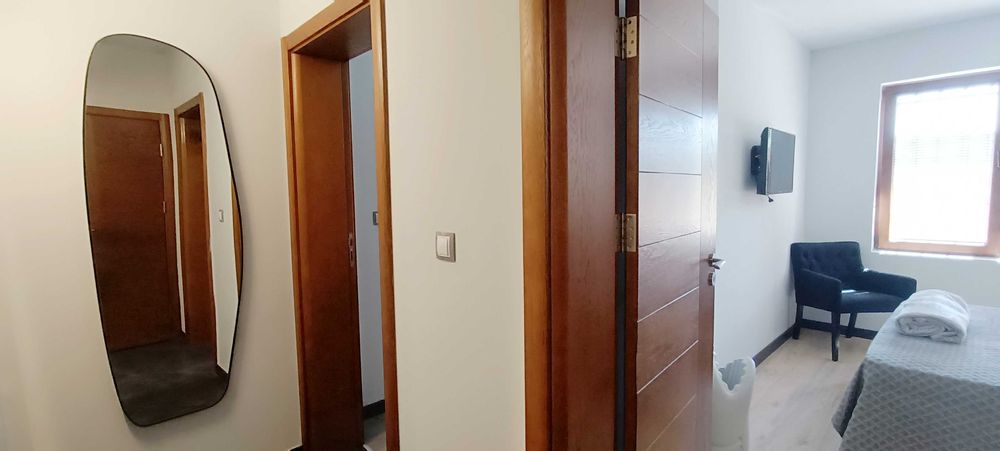 Прекрасен тристаен ул. " Парчевич", Адвокатска градина, гр. Варна