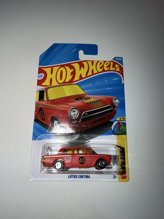 Hot wheels mainline