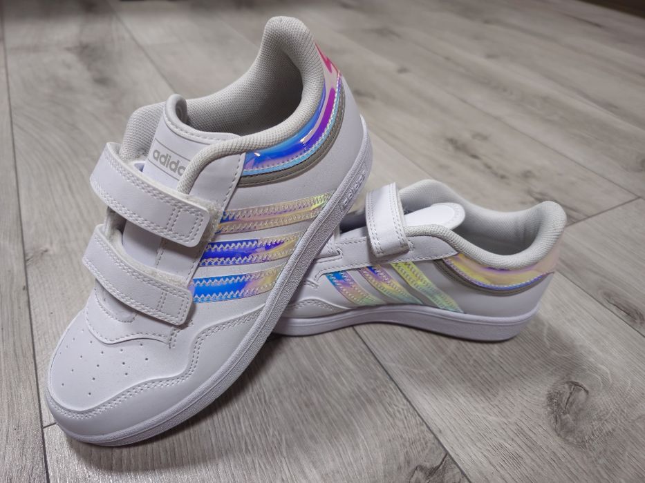 Adidas Hoops 4.0 CF
adidas Hoops 4.0 CF
adidas Hoops 4.0 CF