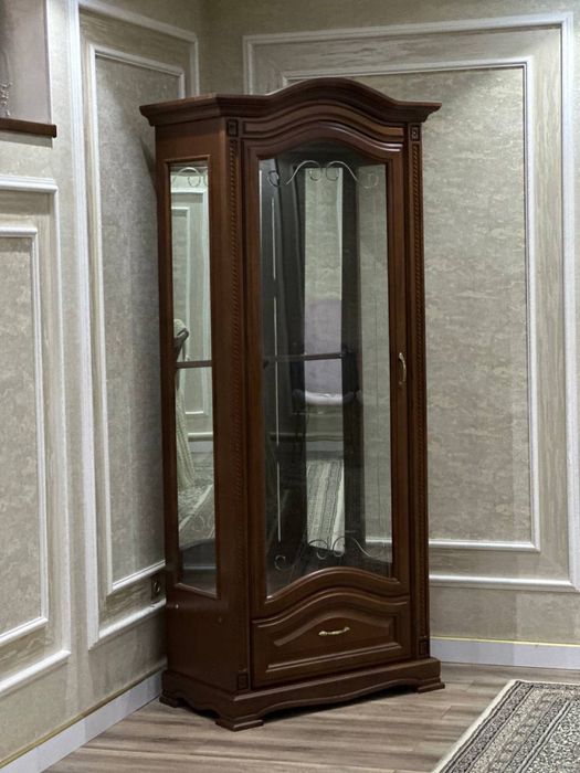 Карандаш мебель сотилади