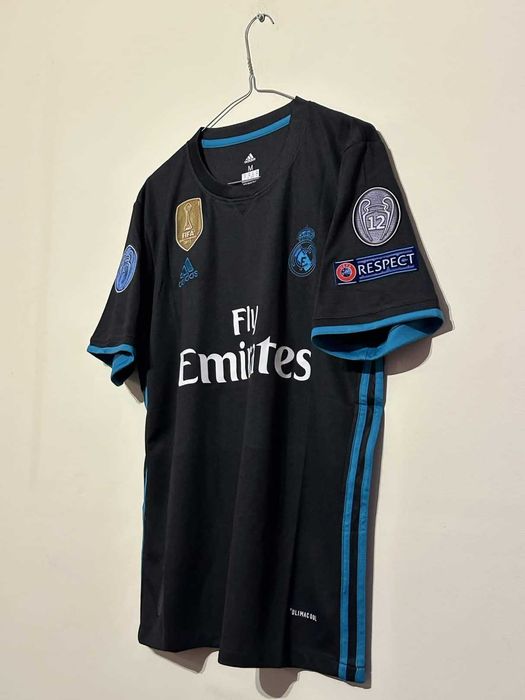 Тениска на Real Madrid с Ronaldo и баджове на Шампионска Лига -  НОВА!