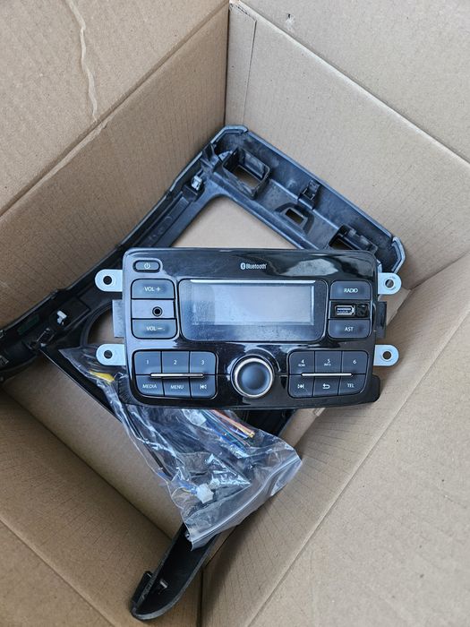 Магнитолла Рено дастер Оригинал