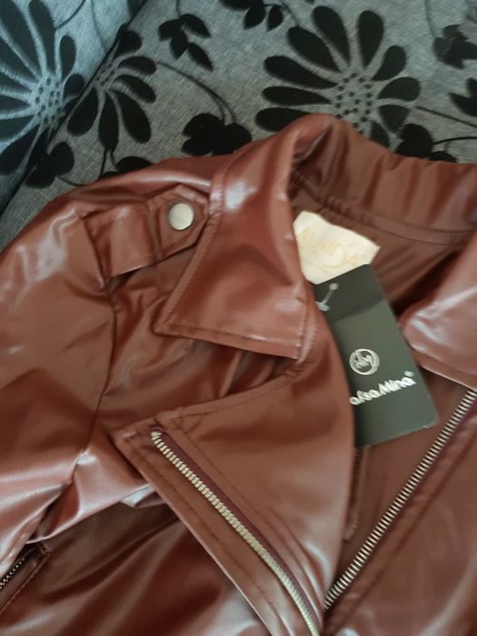 Ново дамско кожено яке