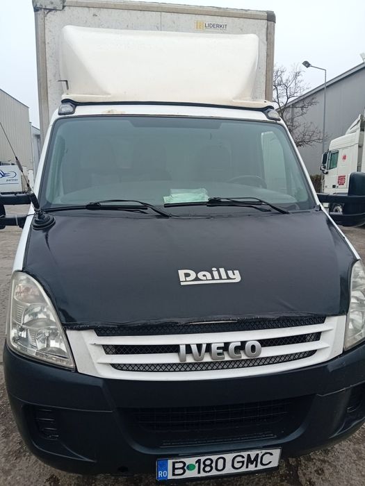 Iveco Daily - lift 10 E PAL, stendere confectii