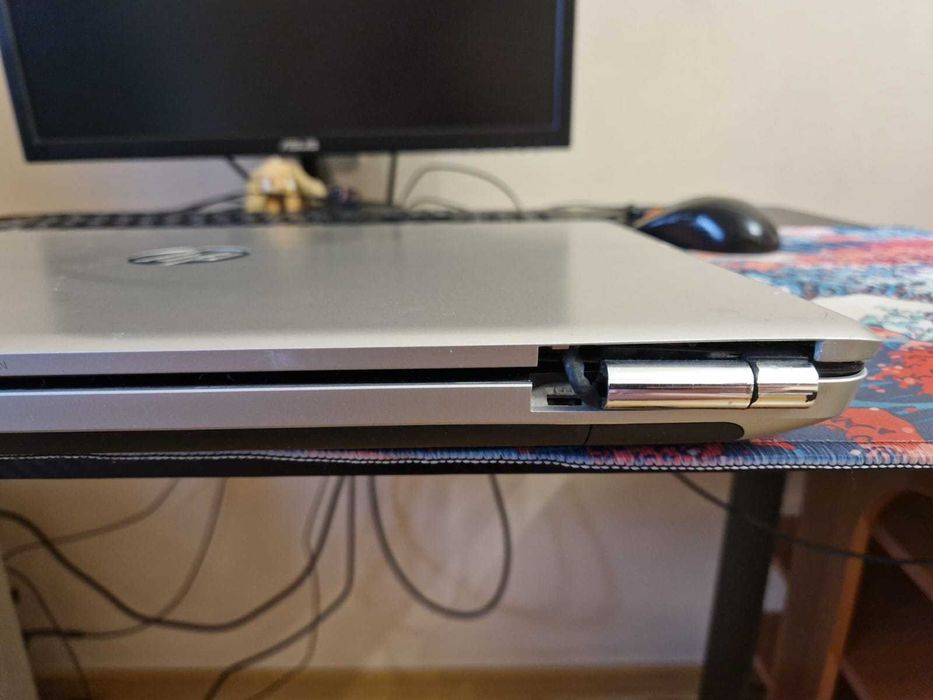 Ноутбук HP(бу есть дефекты)