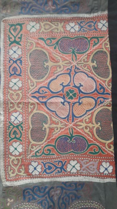 Тускииз (түскиіз) сатылады