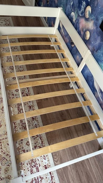 Продам детская кровать 80×160