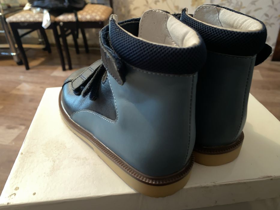 Продам ортопедические сандалии