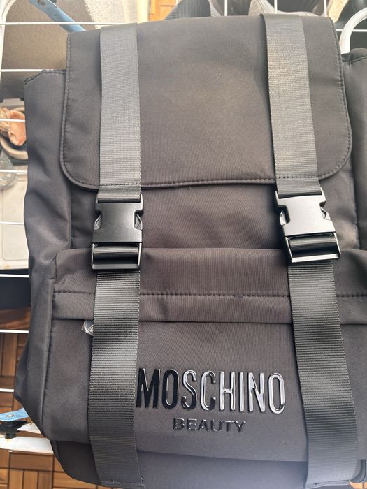 Голяма раница”Moschino”