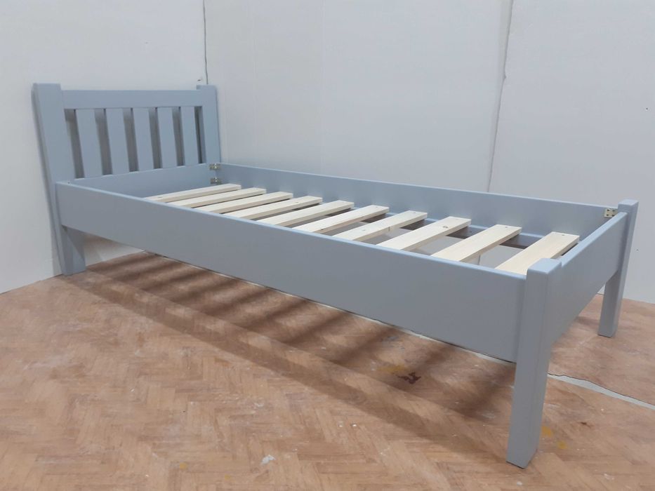 TRANSPORT GRATUIT.Pat single din lemn masiv.Cod 115