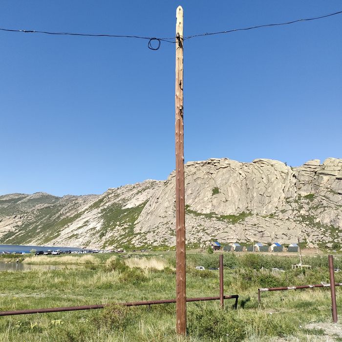 Продам Столб 5 штук