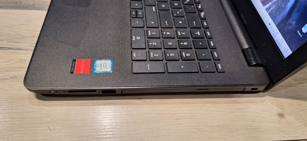 Hp 15bs-i3 6006u/8гб/256гб м.2/Radeon 520