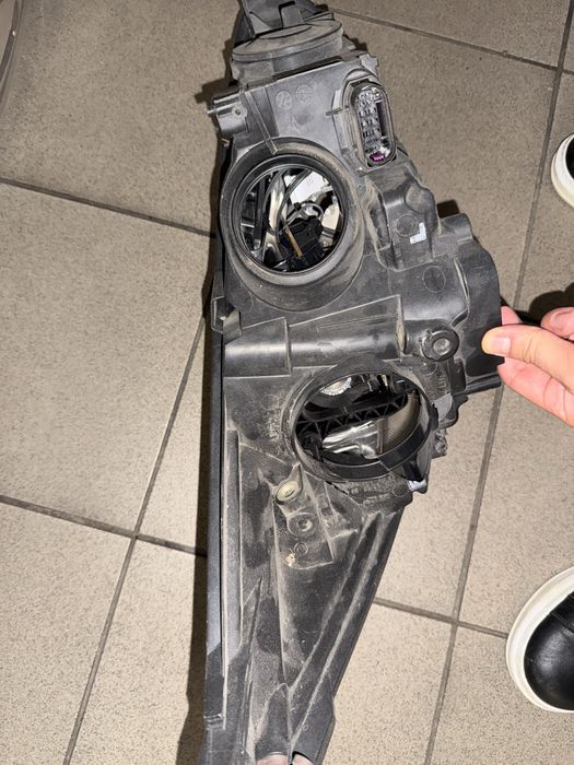 Far Faruri xenon adaptiv Ford Focus 3 far xenon bmw e91