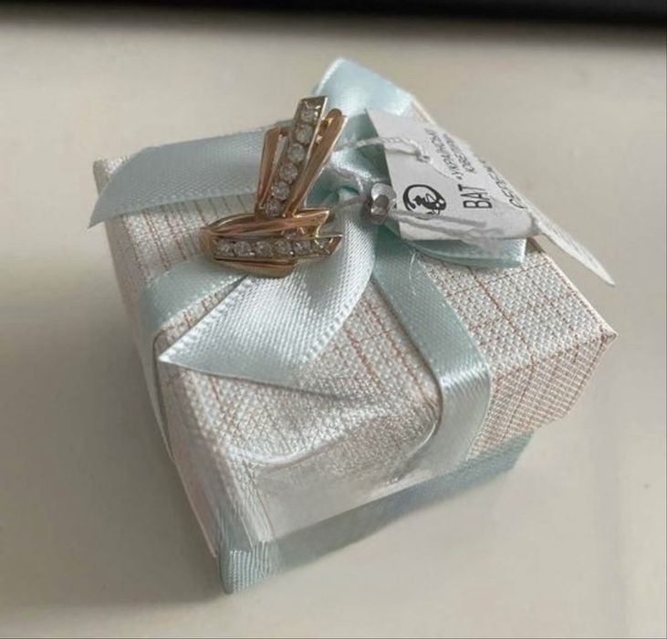 Золотой комплект  585 проба