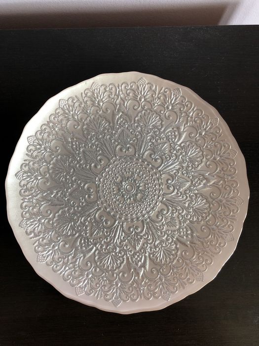 Розова порцеланова чиния 28см