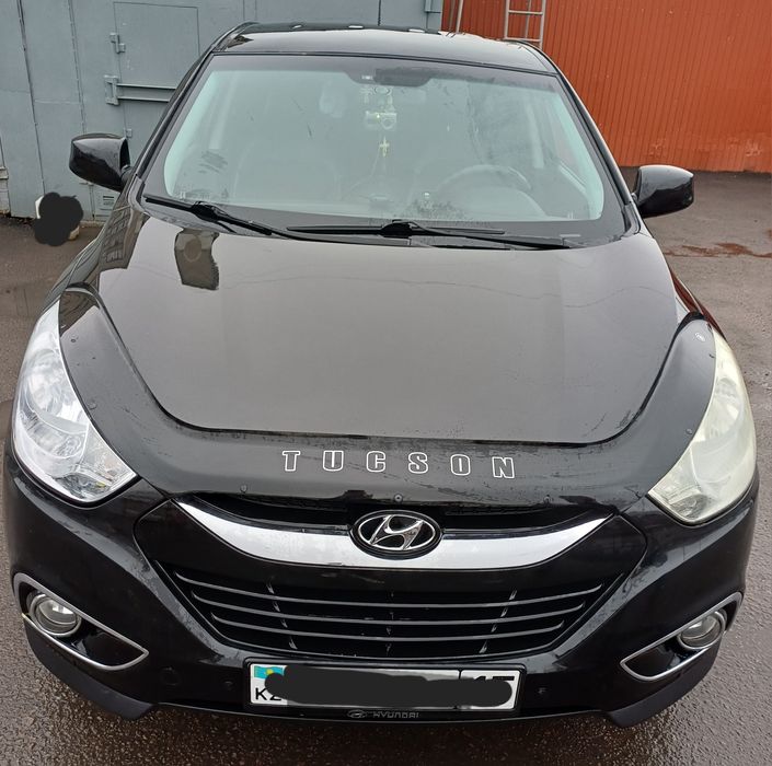 Автомобиль Hyndai Tukson ixs 35