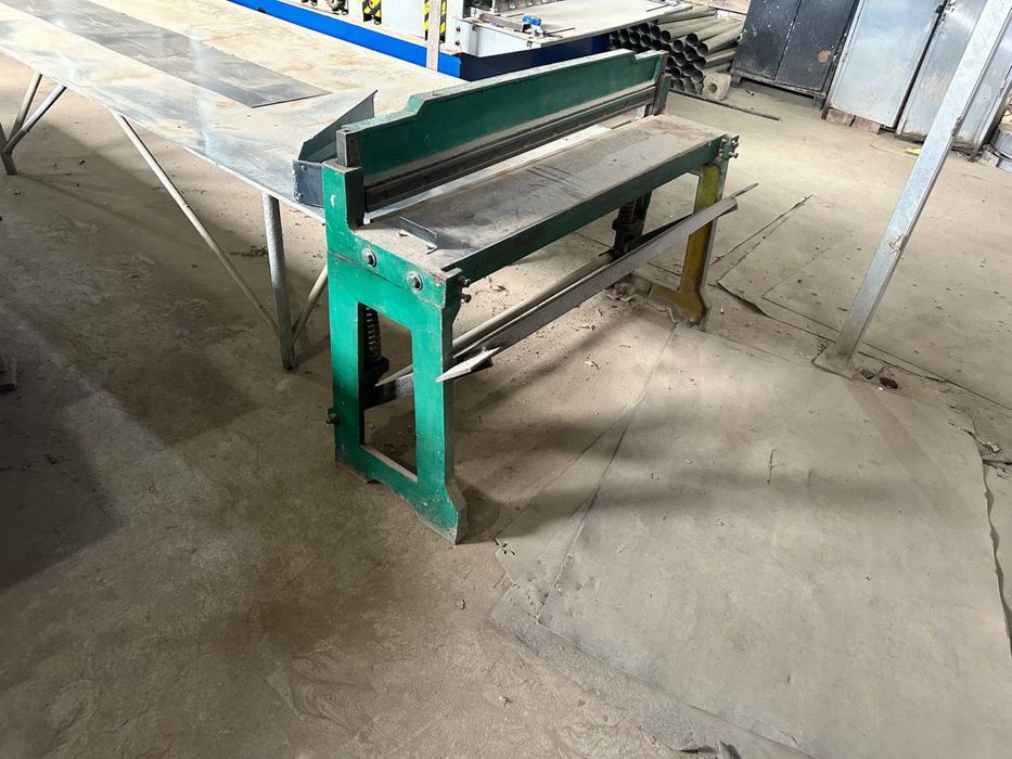 Профнастил ускунаси сотилади