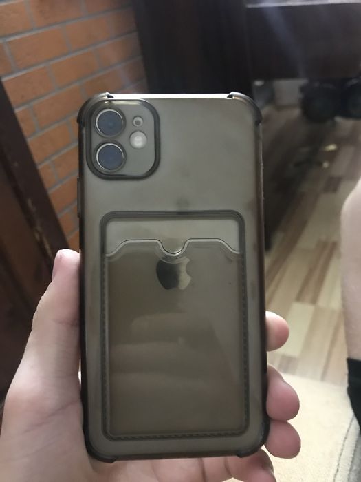 Обменяю iPhone 11 [128gb]