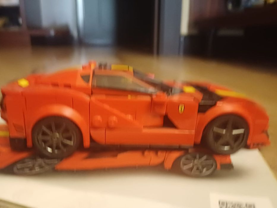 Продам lego Ferarri оригинал