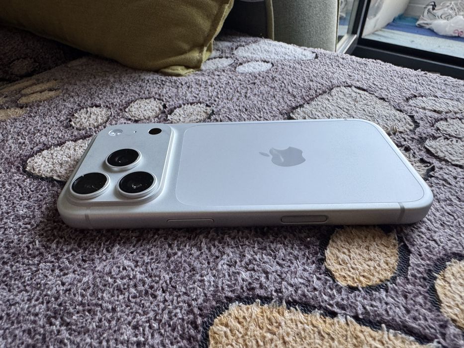 iPhone 17 pro новый с гарантией, 100% емкости